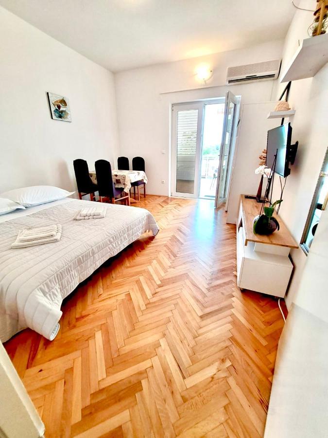 Nemira Beach Getaway Omis Exterior photo